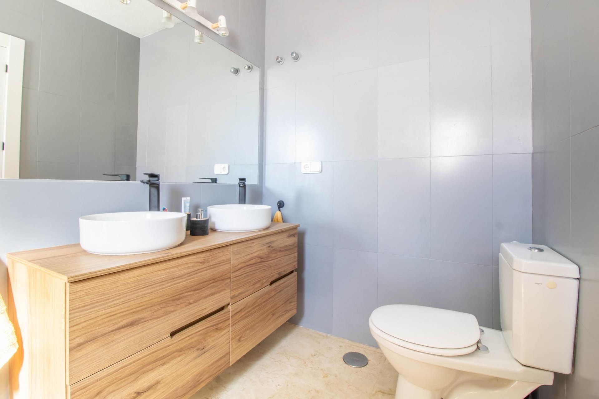 Reventa - Villa -
San Miguel de Salinas - Blue Lagoon - El Galan