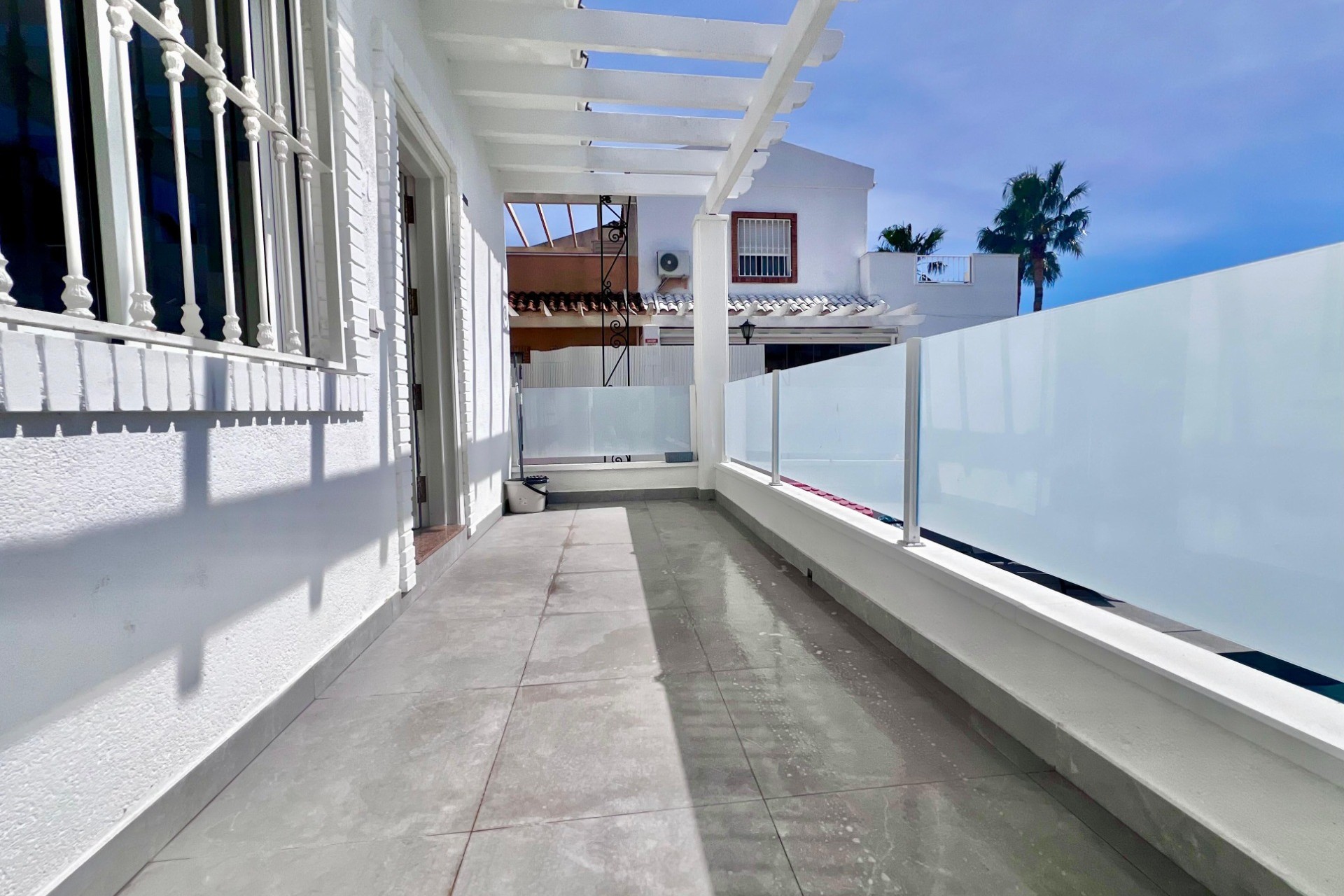 Reventa - Villa -
San Miguel de Salinas - Las filipinas