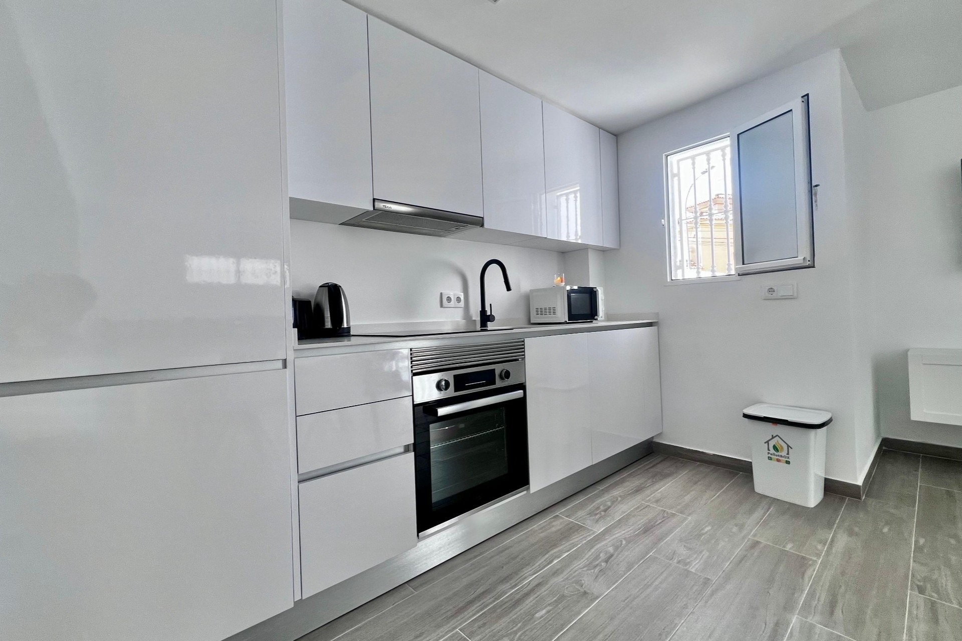 Reventa - Villa -
San Miguel de Salinas - Las filipinas