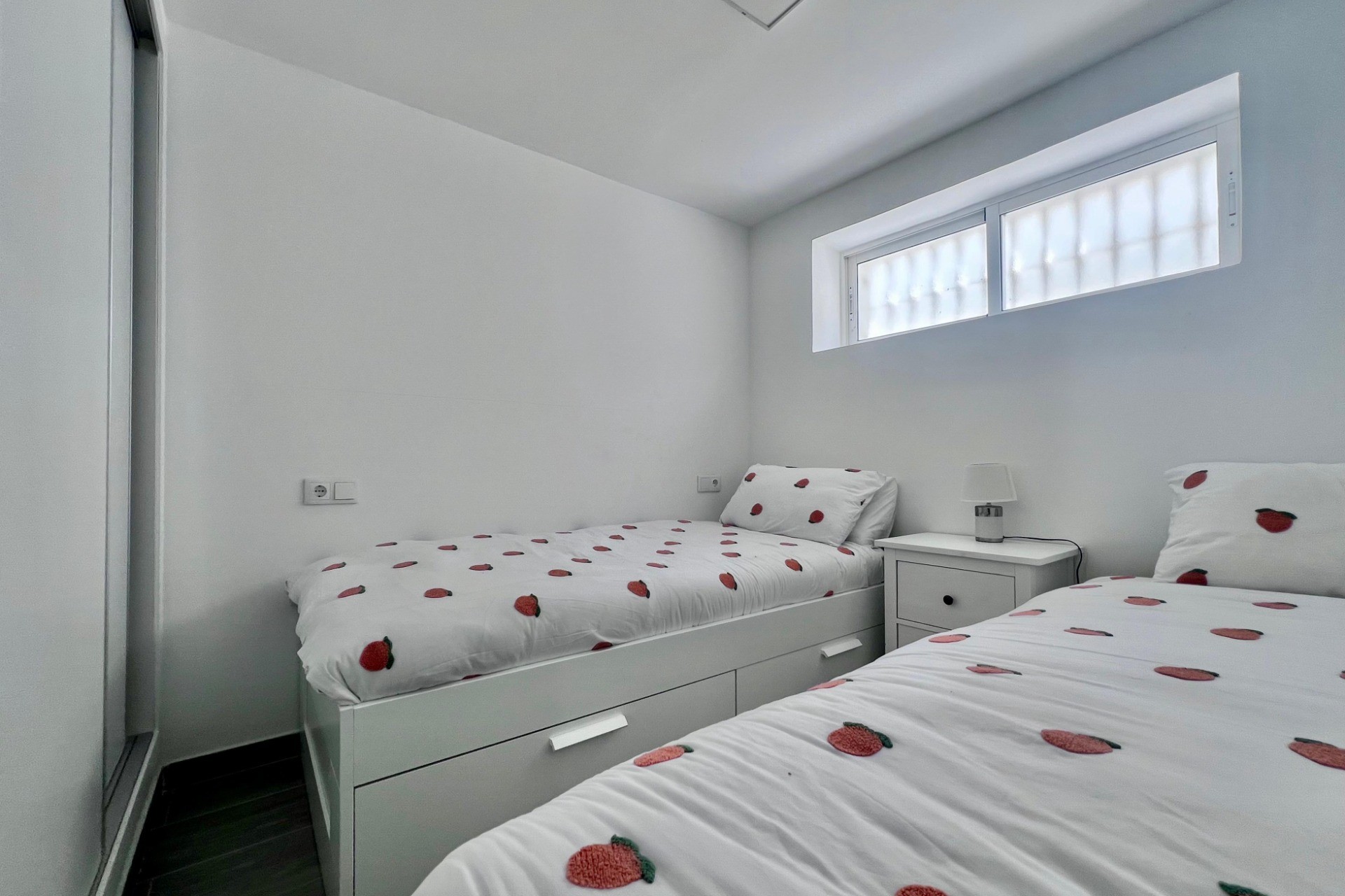 Reventa - Villa -
San Miguel de Salinas - Las filipinas