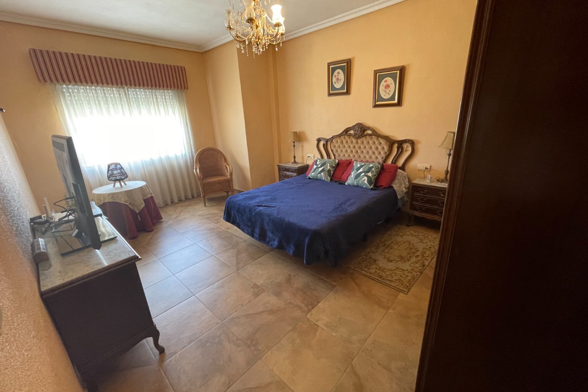 Reventa - Villa -
San Miguel de Salinas - Pueblo