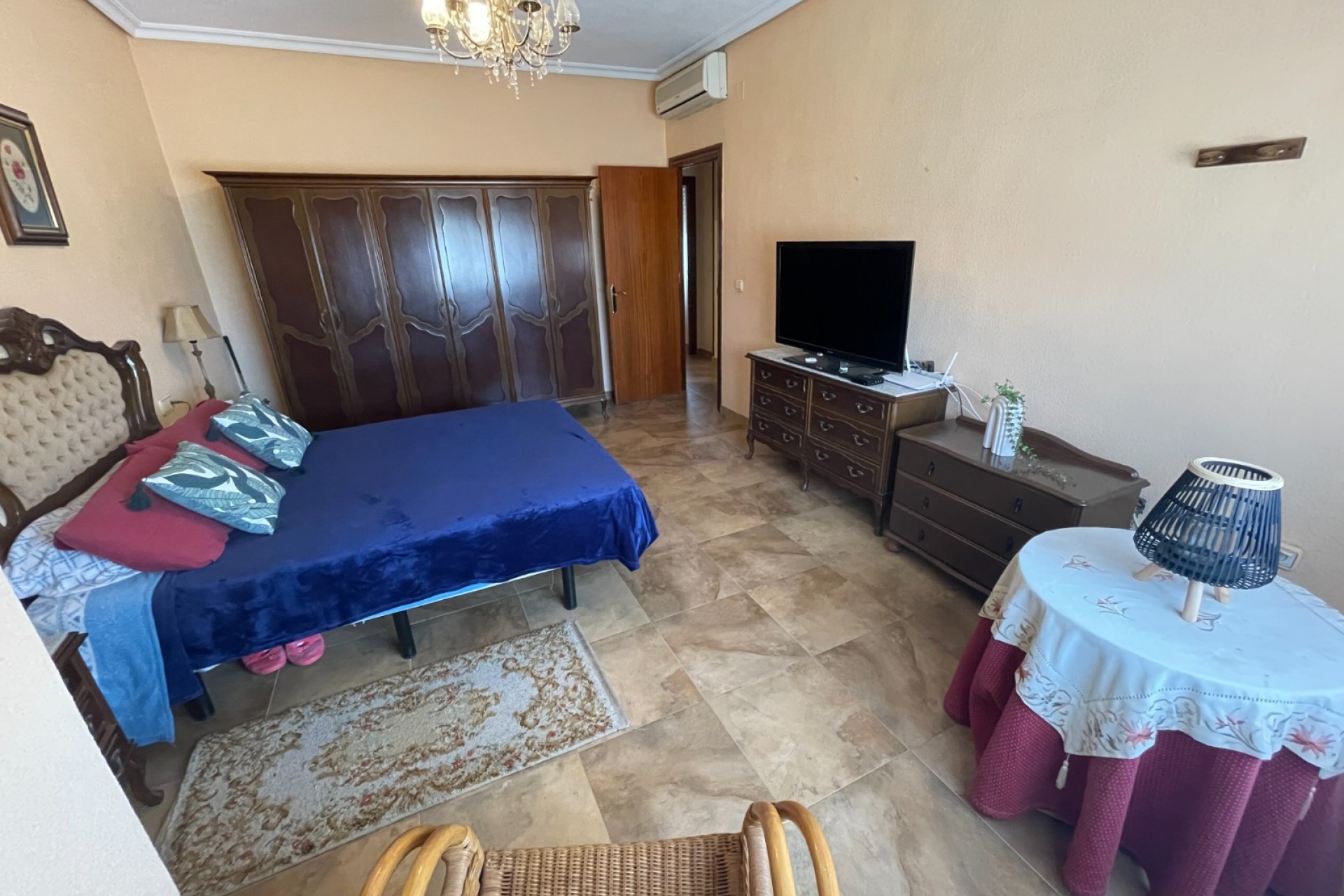 Reventa - Villa -
San Miguel de Salinas - Pueblo