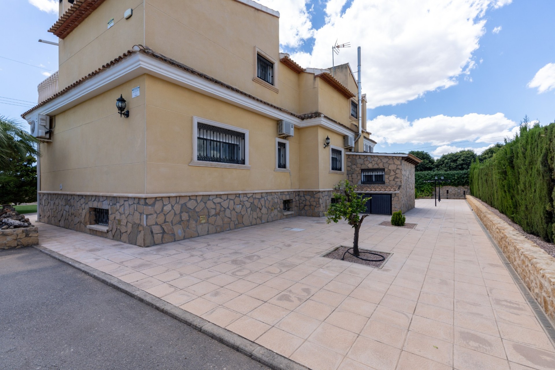 Reventa - Villa -
San Vicente del Raspeig