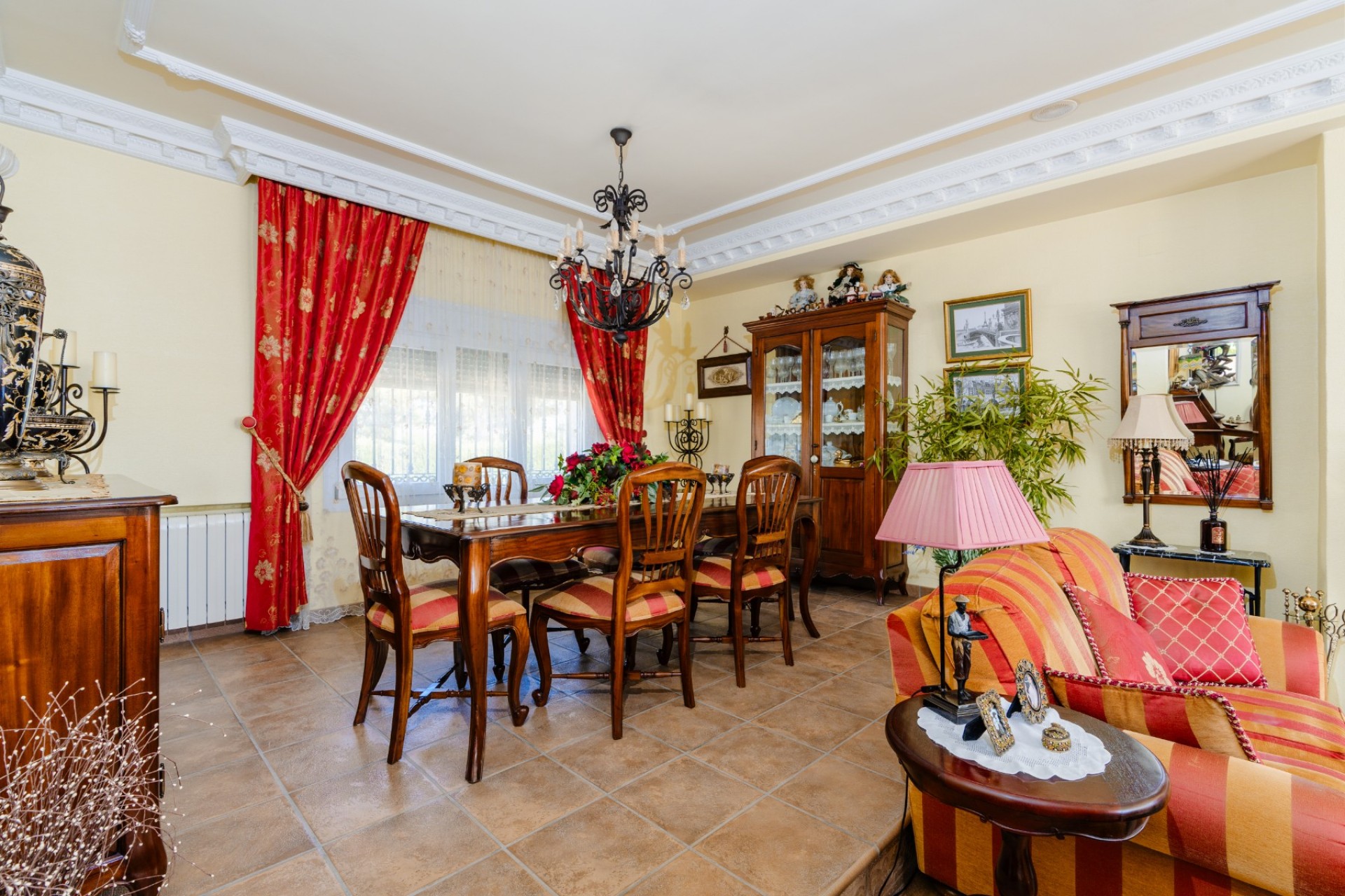 Reventa - Villa -
San Vicente del Raspeig