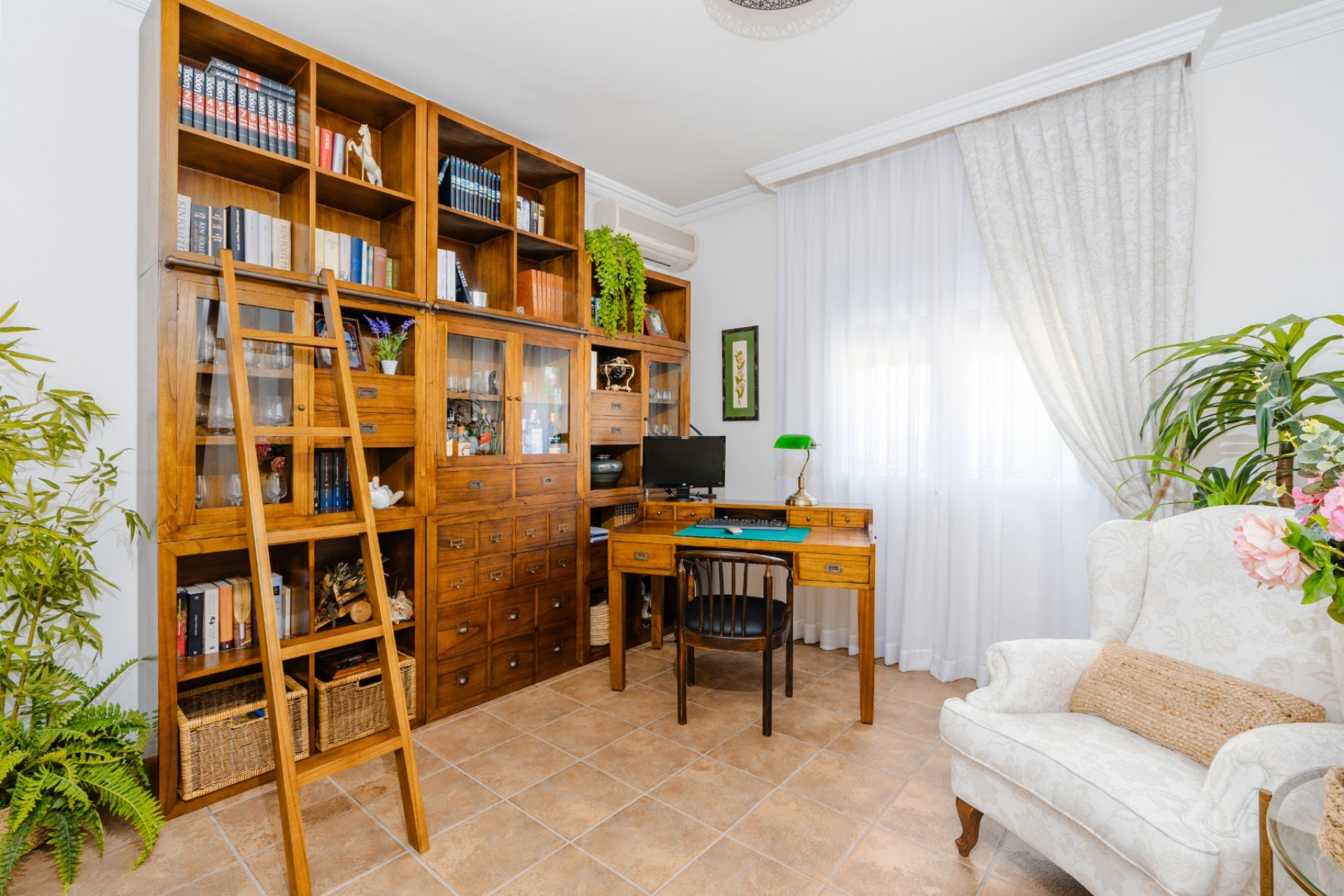 Reventa - Villa -
San Vicente del Raspeig