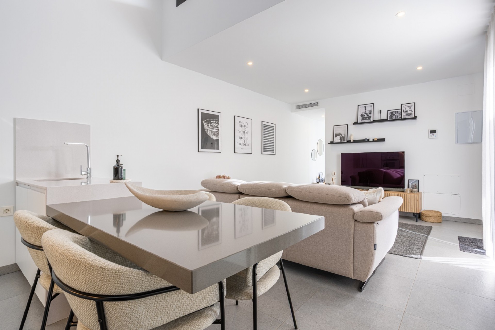 Reventa - Villa -
Torre Pacheco - Roldán