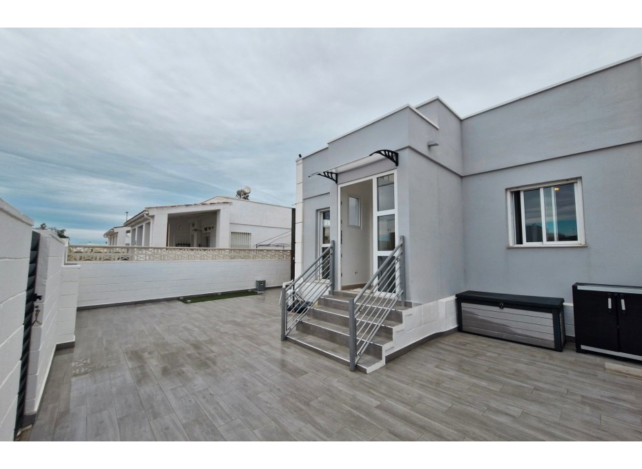 Reventa - Villa -
Torre Pacheco - Sierra Golf