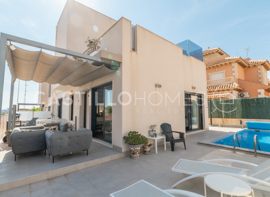 Reventa - Villa -
Torrevieja - Aguas nuevas 1