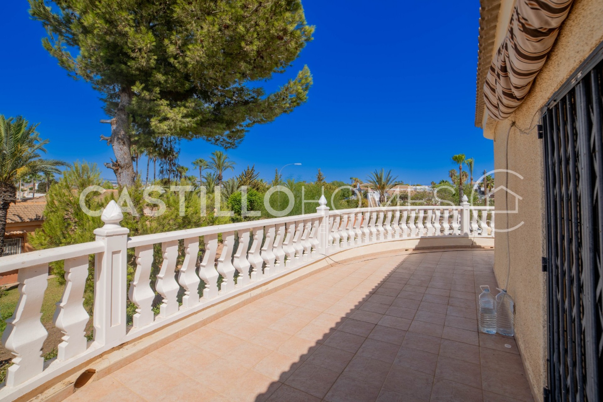 Reventa - Villa -
Torrevieja - El chaparral