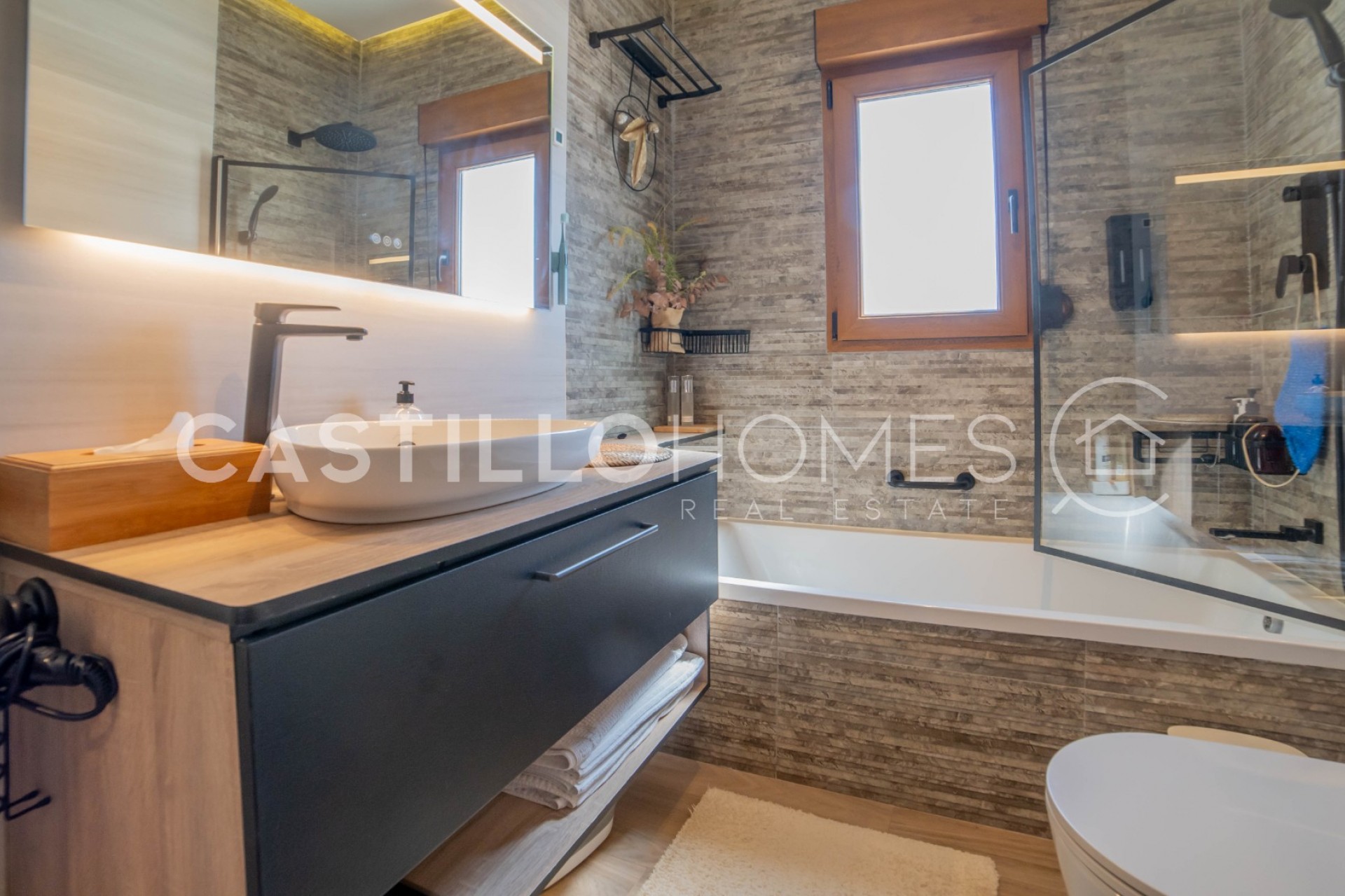 Reventa - Villa -
Torrevieja - El chaparral