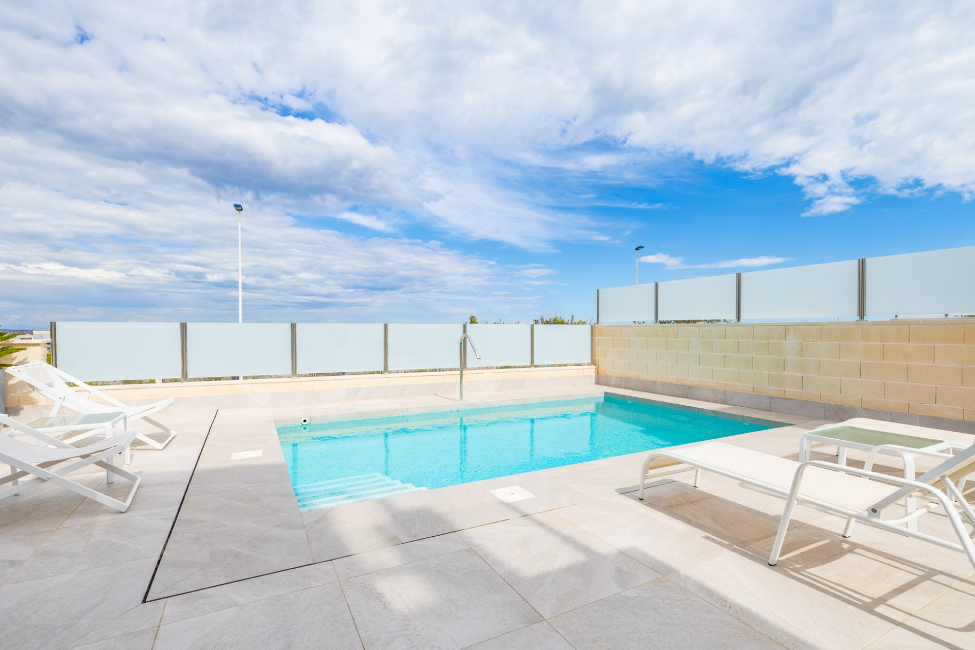 Reventa - Villa -
Torrevieja - Los altos