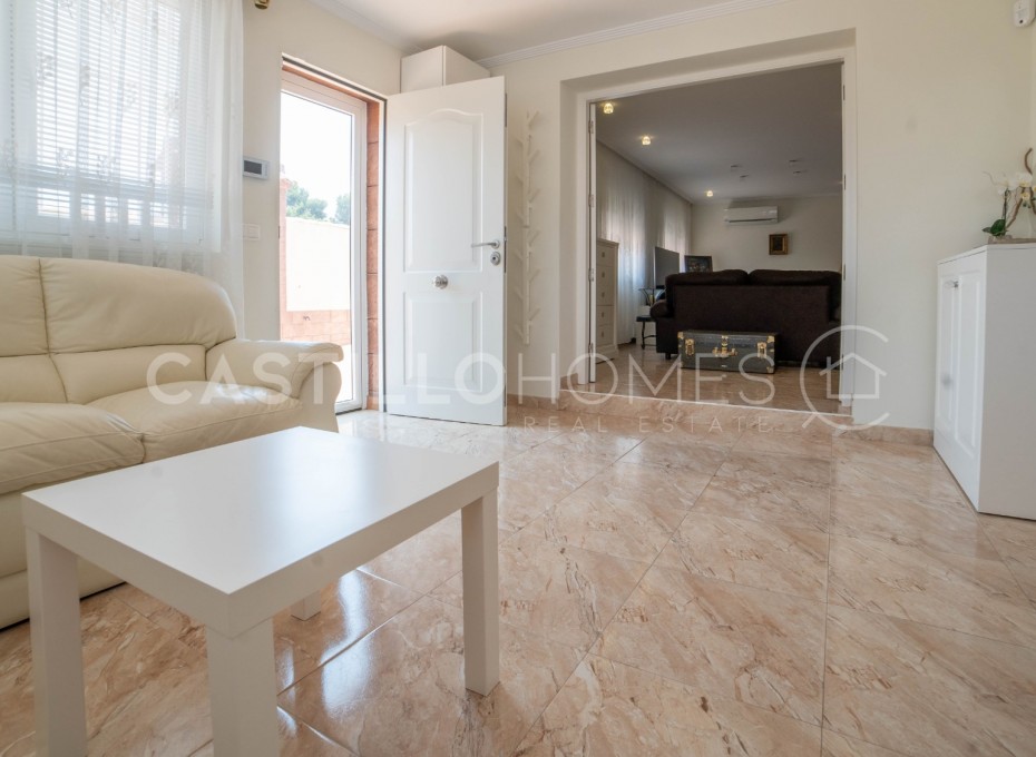 Reventa - Villa -
Torrevieja - Los Balcones