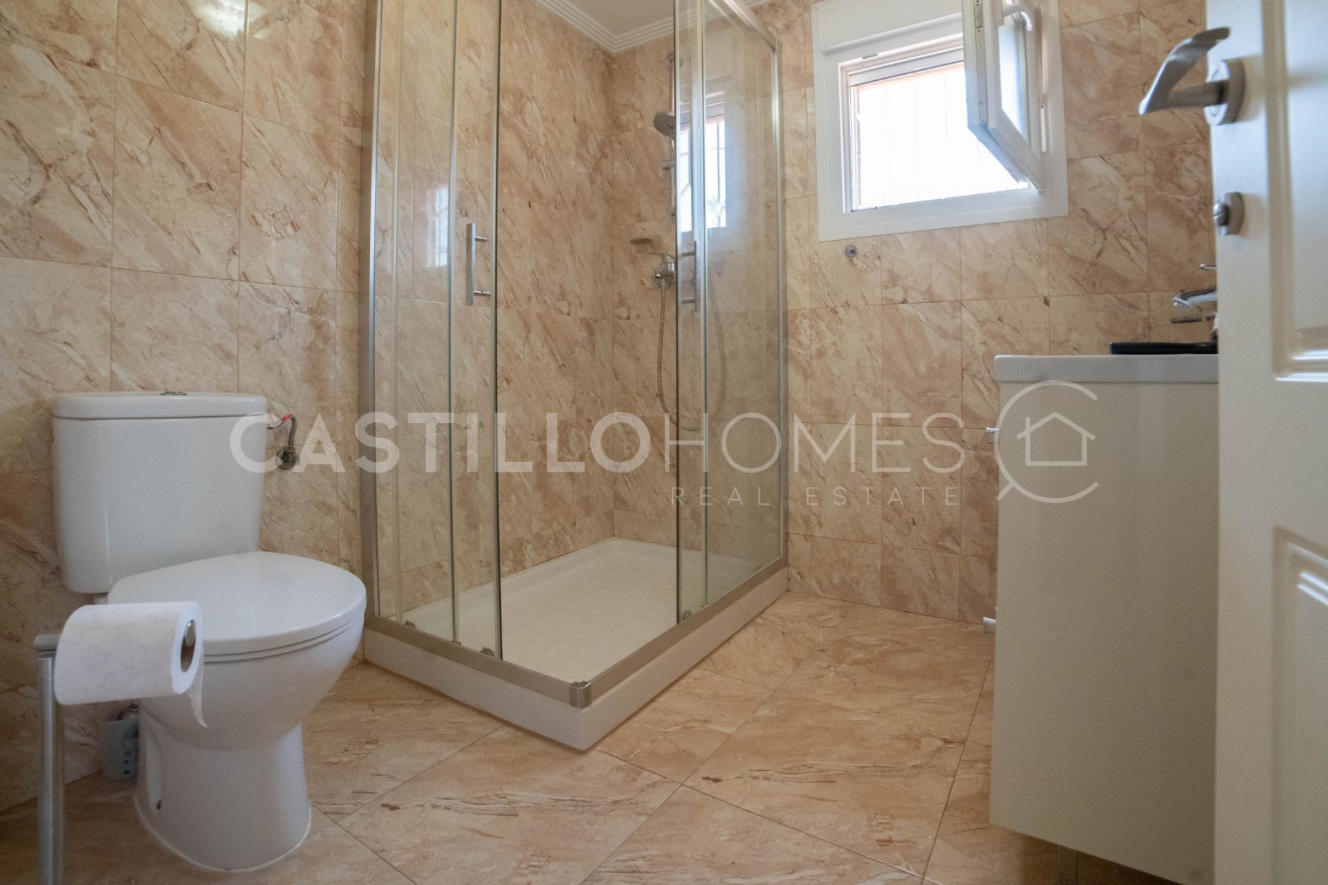 Reventa - Villa -
Torrevieja - Los Balcones