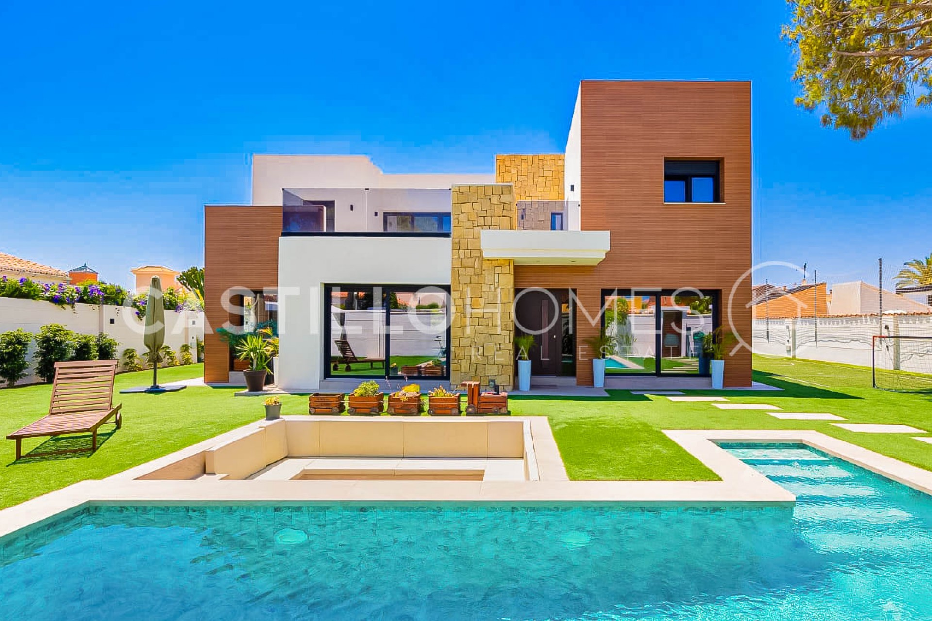 Reventa - Villa -
Torrevieja - Torreta florida