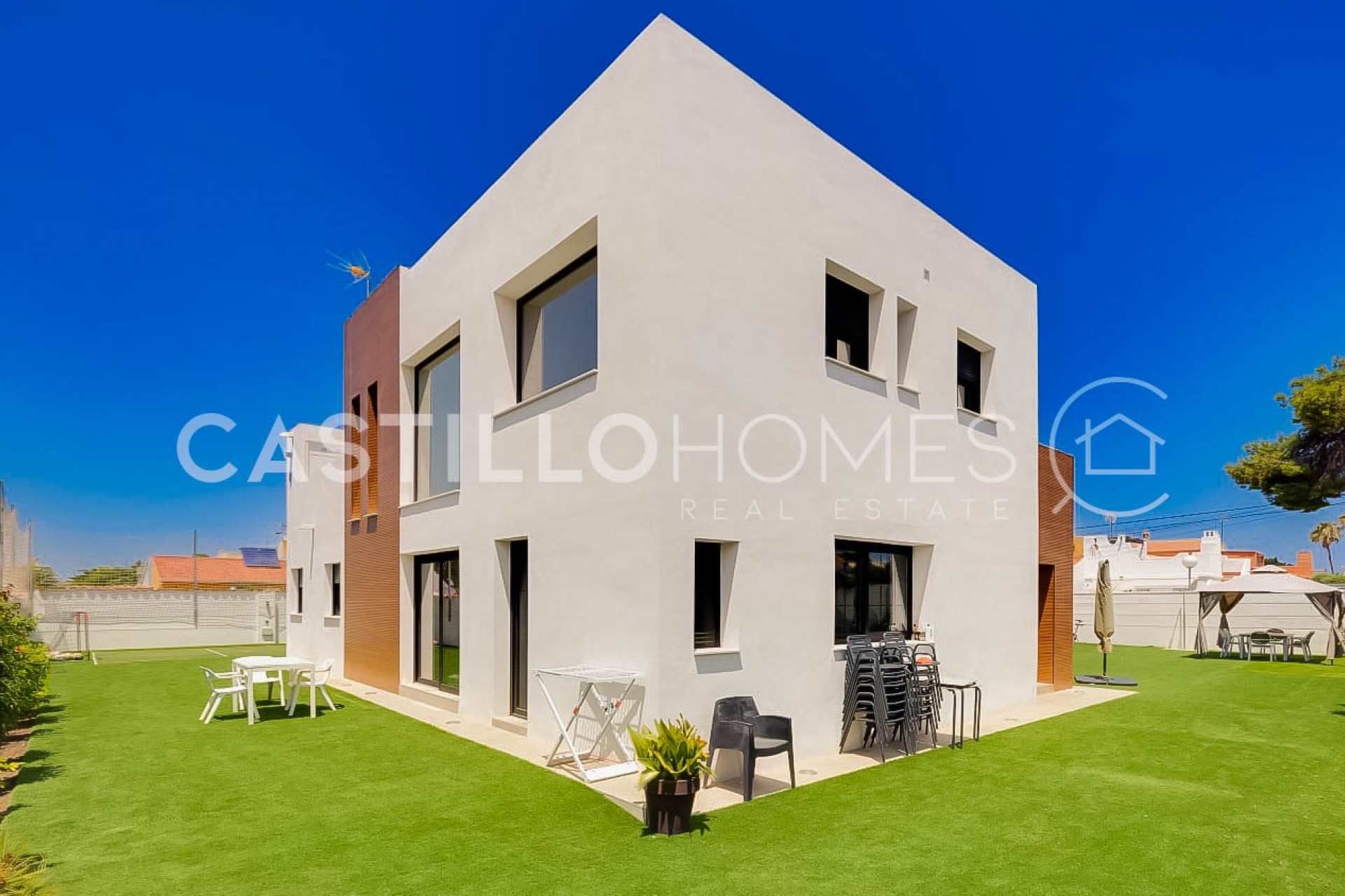 Reventa - Villa -
Torrevieja - Torreta florida