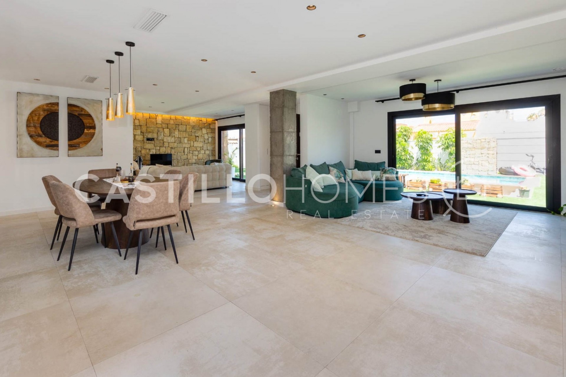 Reventa - Villa -
Torrevieja - Torreta florida