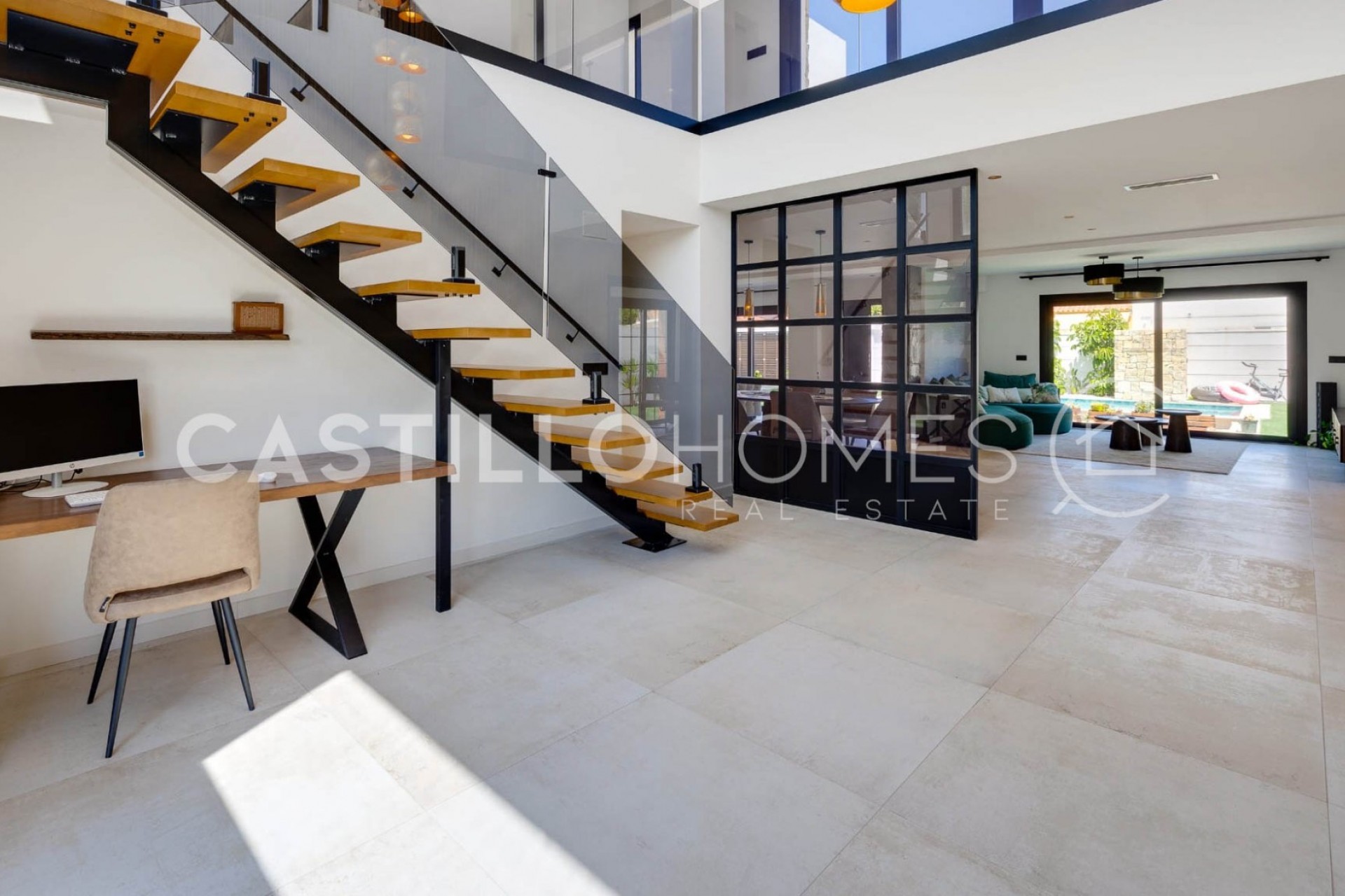 Reventa - Villa -
Torrevieja - Torreta florida