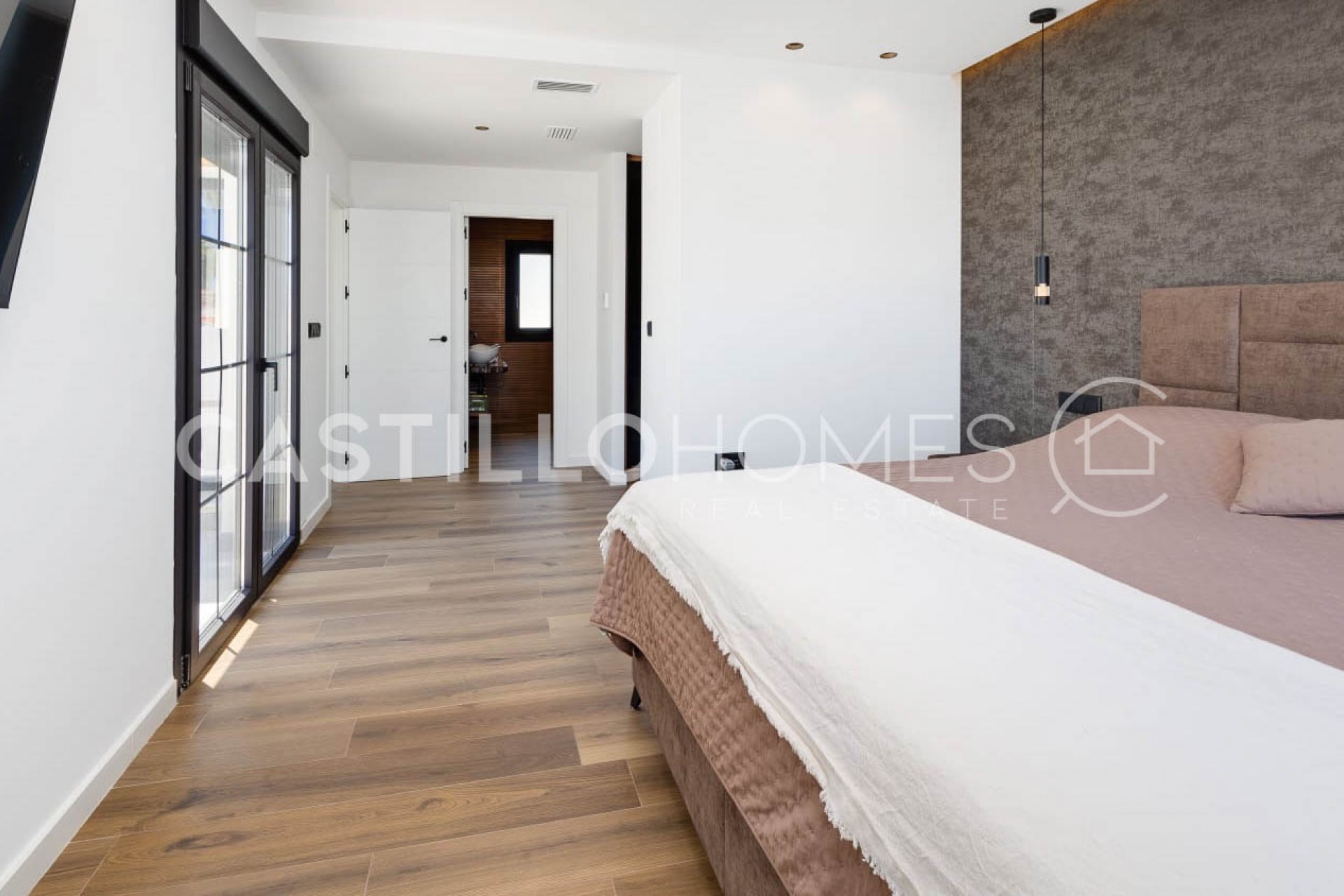 Reventa - Villa -
Torrevieja - Torreta florida