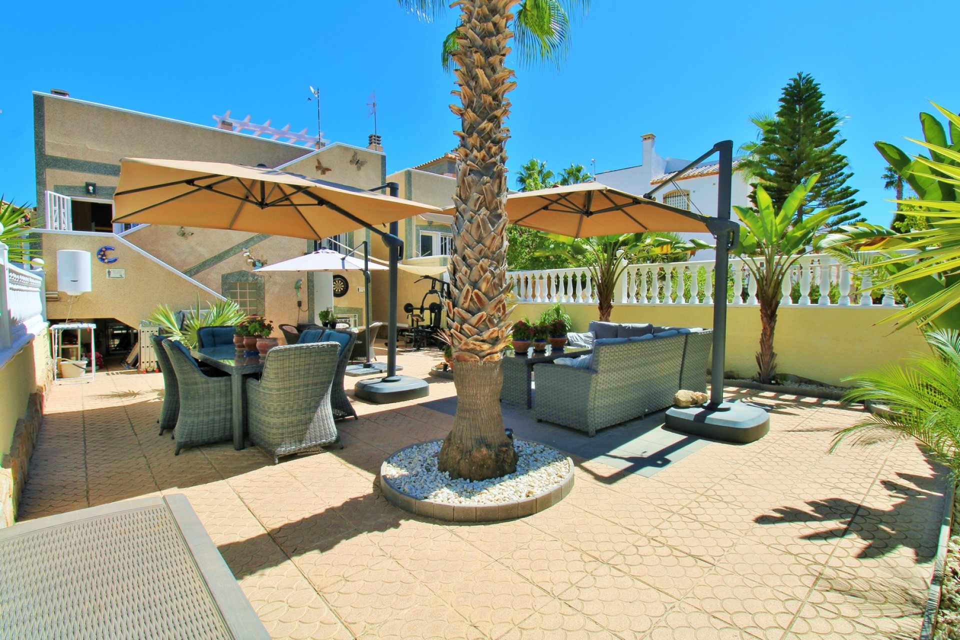 Reventa - Villa -
Villamartin - Las Violetas