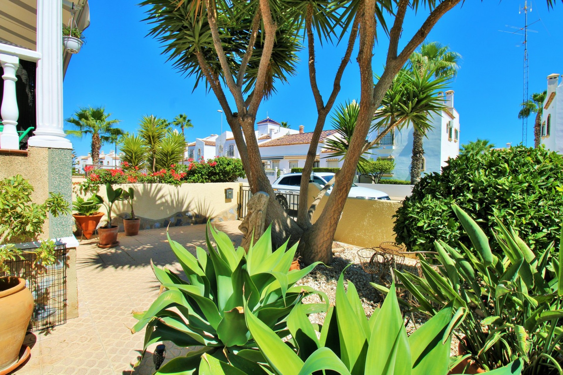 Reventa - Villa -
Villamartin - Las Violetas