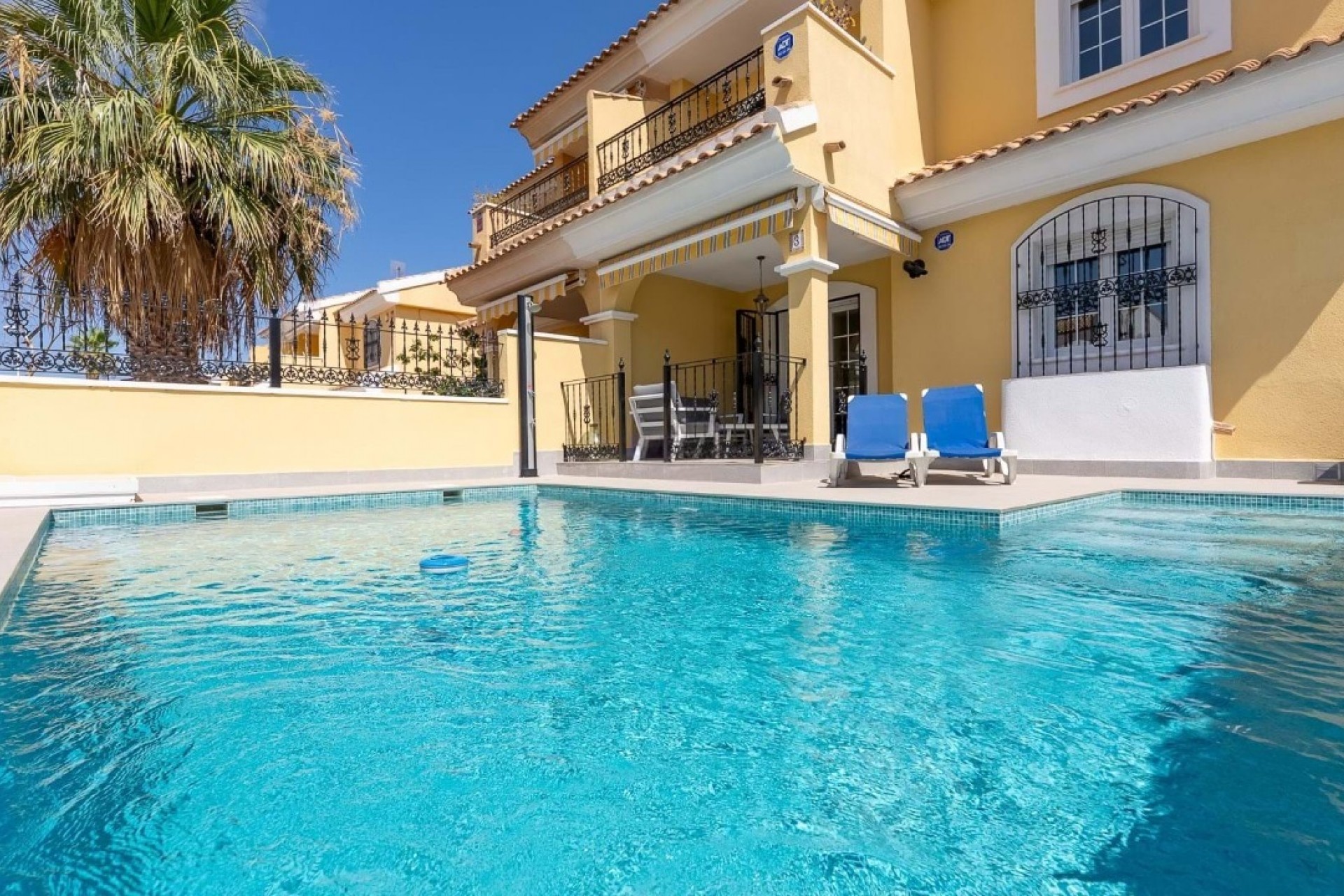 Reventa - Villa -
Villamartin - Los Dolses