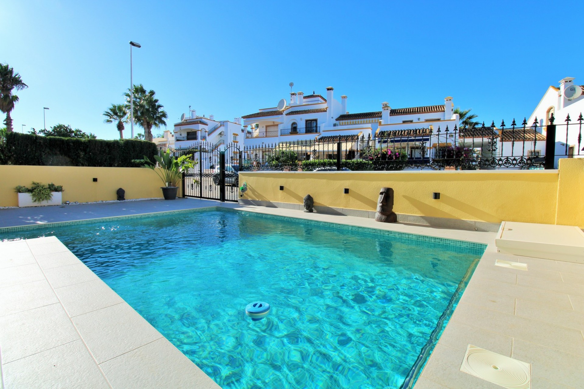 Reventa - Villa -
Villamartin - Los Dolses