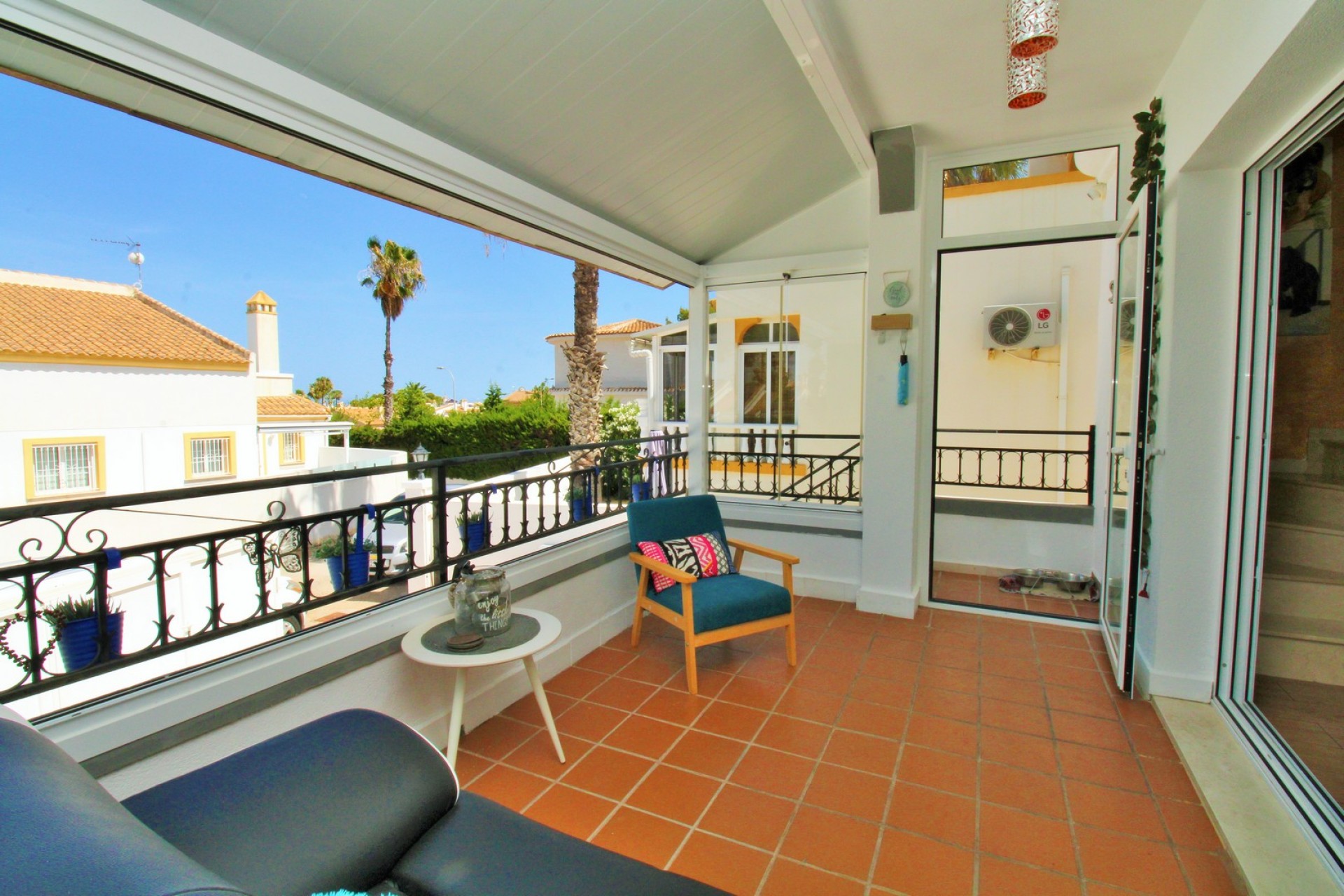 Reventa - Villa -
Villamartin