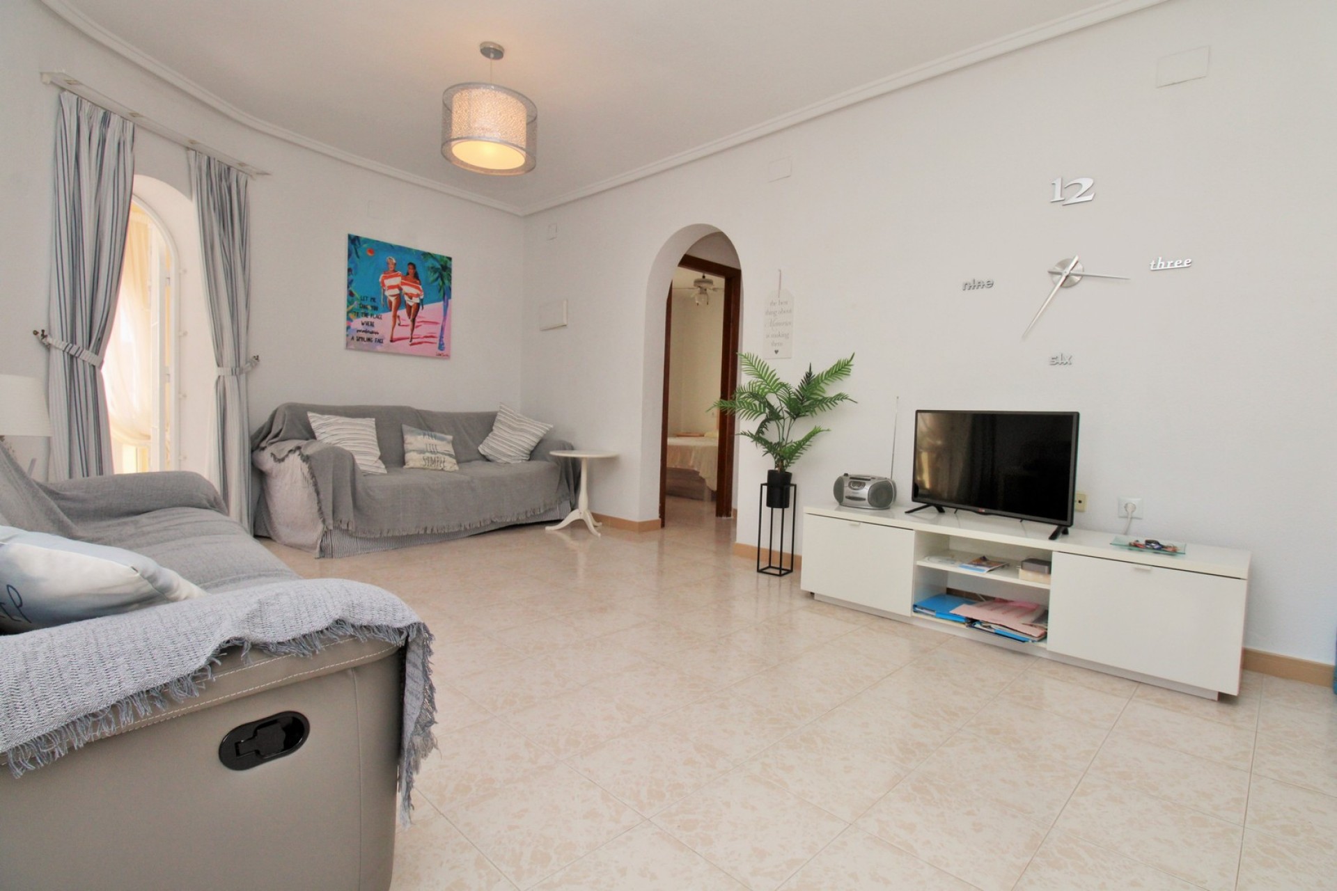 Reventa - Villa -
Villamartin
