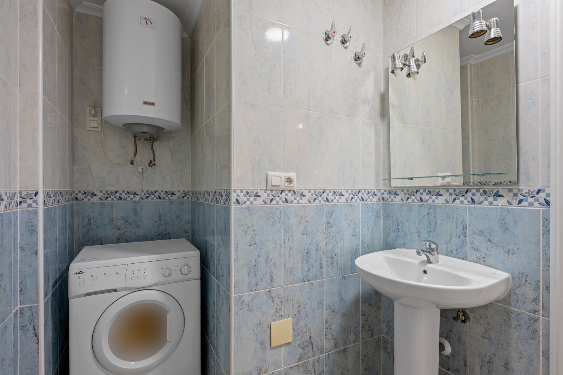 Revente - 1. Apartment / flat -
Daya Nueva - Costa Blanca South