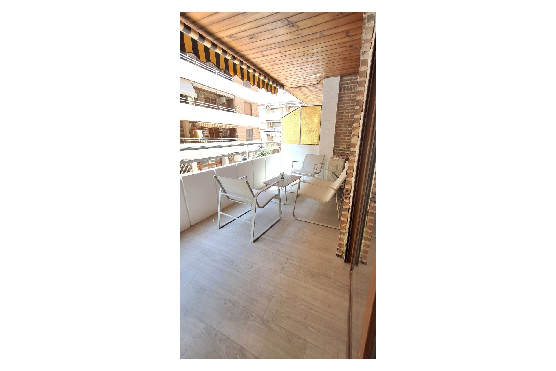 Revente - Apartament / Duplex -
Torrevieja - Playa Acequion