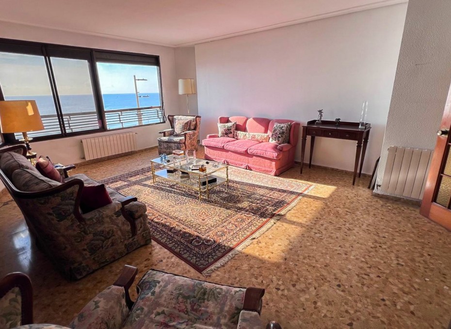 Revente - Apartamento -
Alicante - Centro
