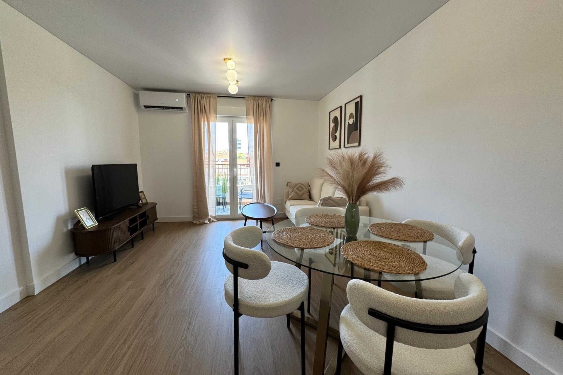 Revente - Apartamento -
Pilar de la Horadada