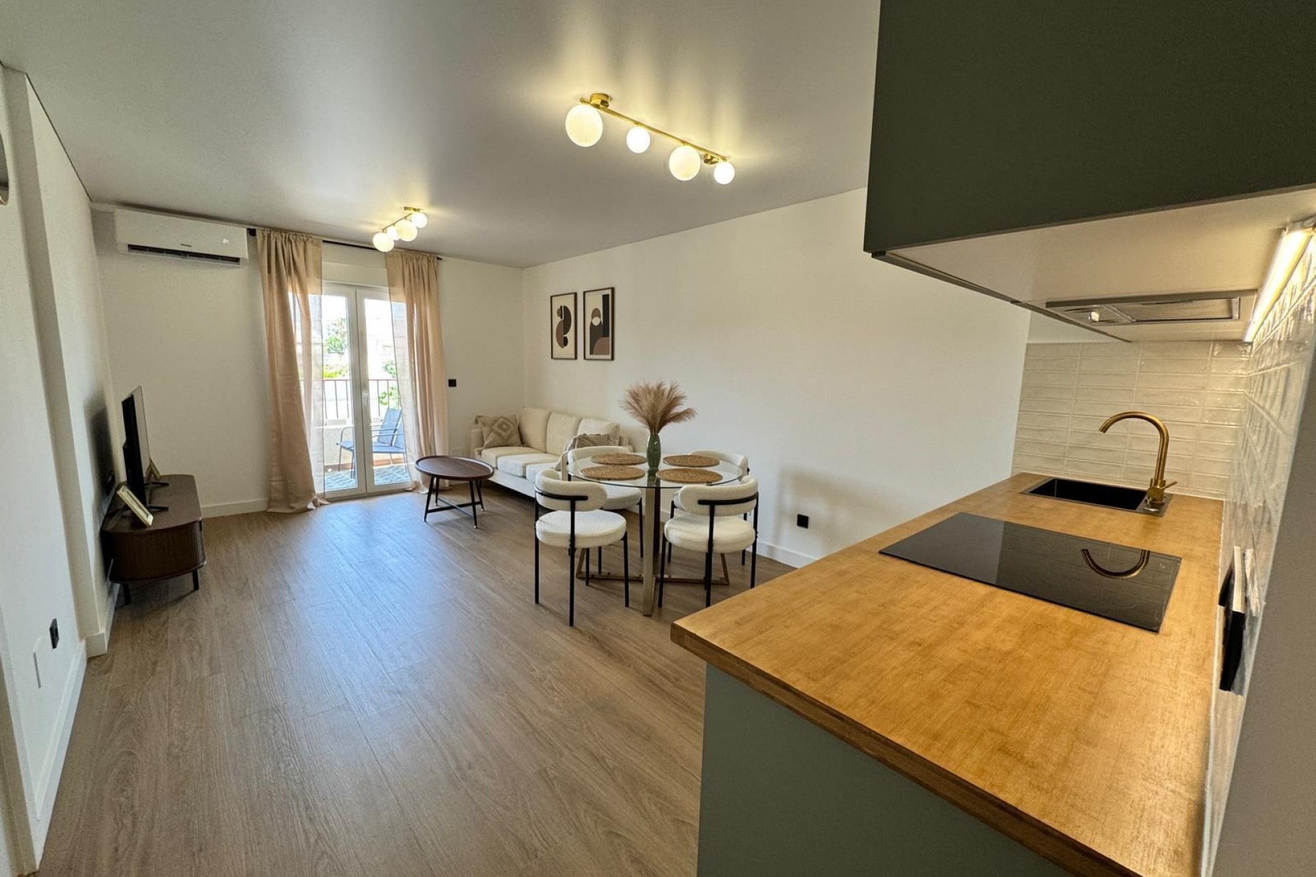 Revente - Apartamento -
Pilar de la Horadada