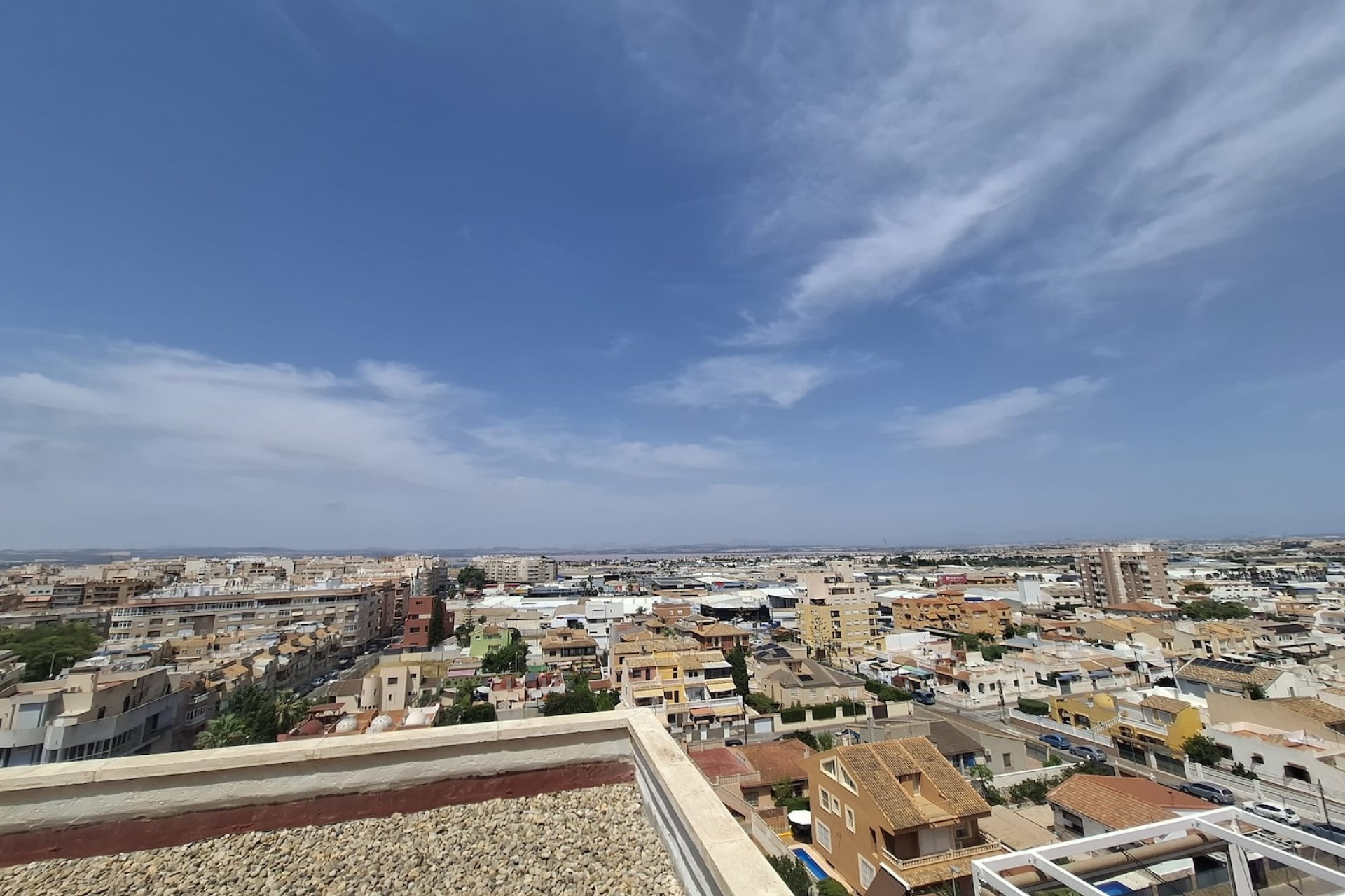 Revente - Apartamento -
Torrevieja - Centro
