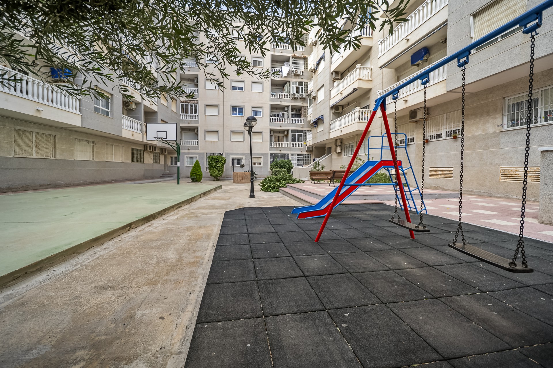 Revente - Apartamento -
Torrevieja - Centro