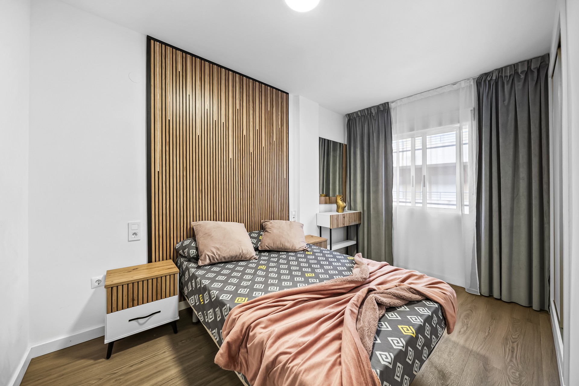 Revente - Apartamento -
Torrevieja - Centro