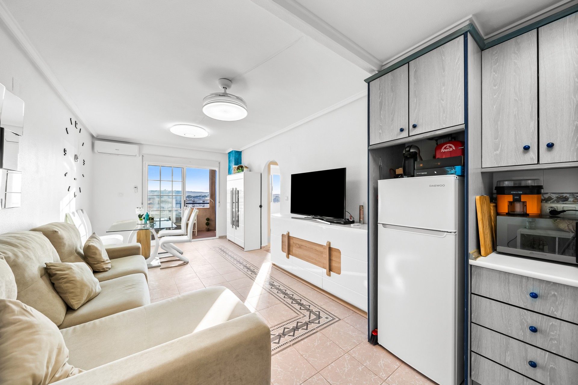 Revente - Apartamento -
Torrevieja - La Mata