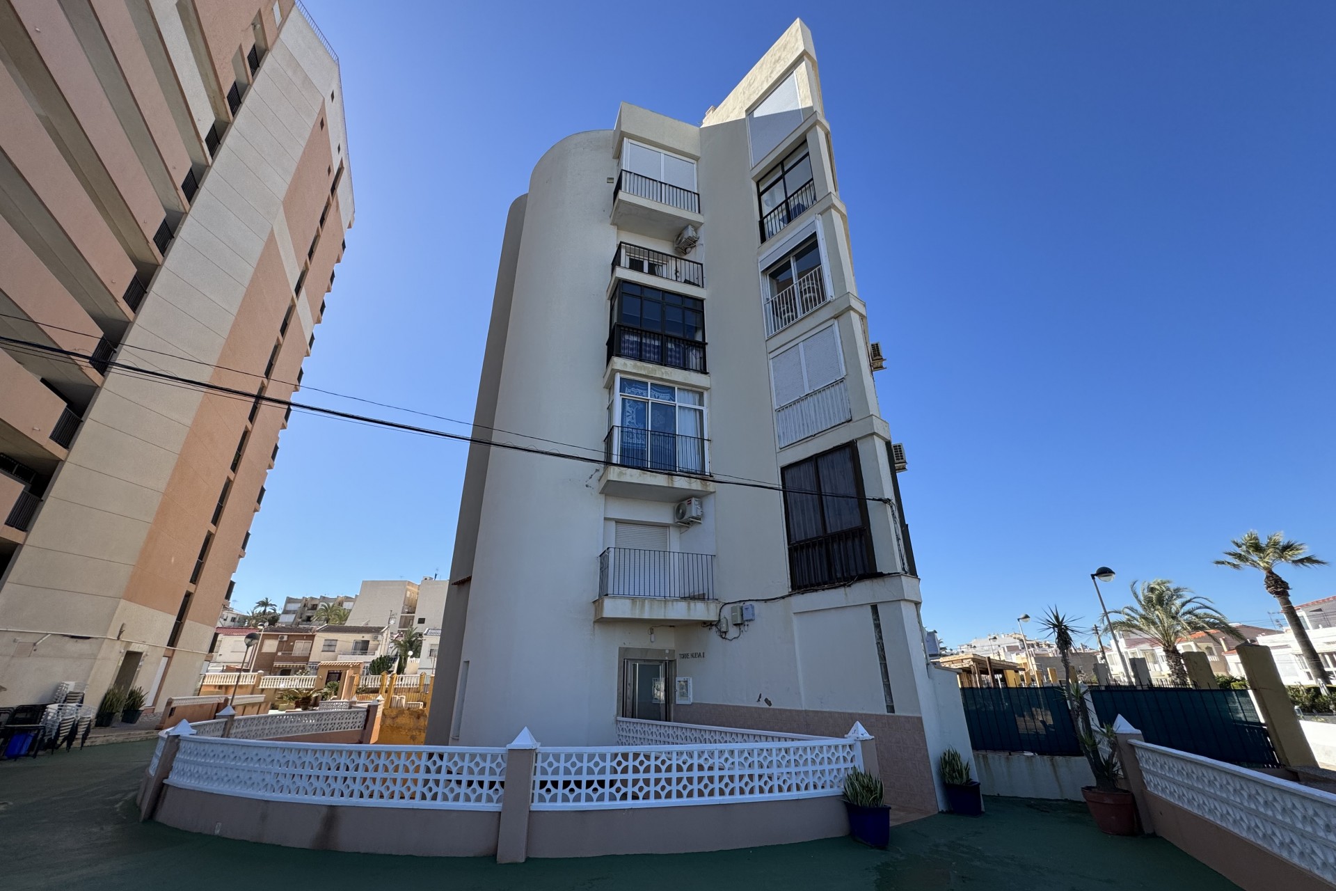 Revente - Apartamento -
Torrevieja - La Mata