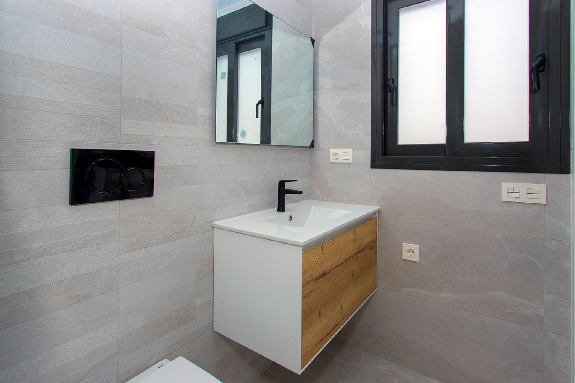 Revente - Apartamento -
Torrevieja - Playa del Cura