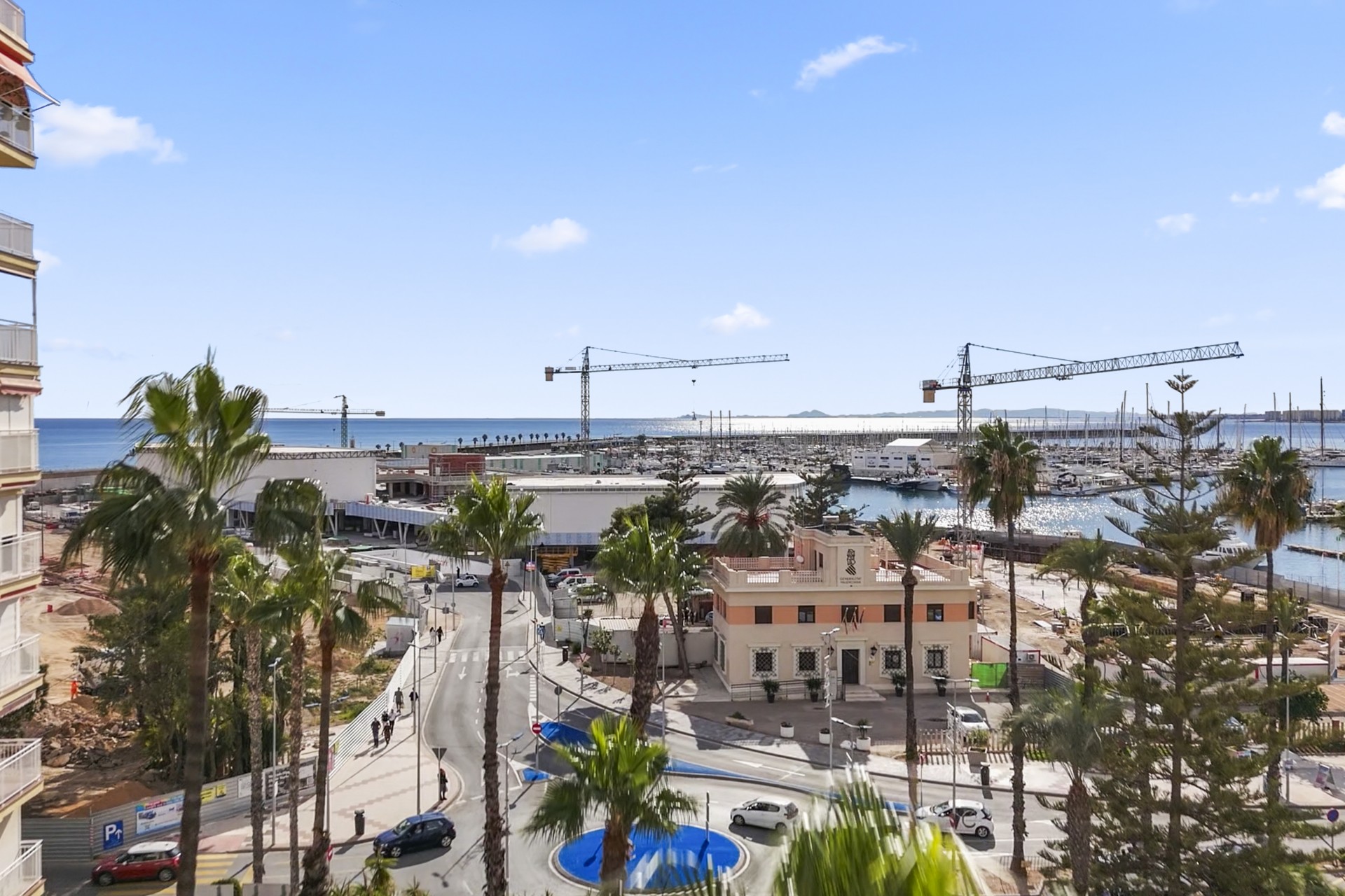 Revente - Apartamento -
Torrevieja - Puerto