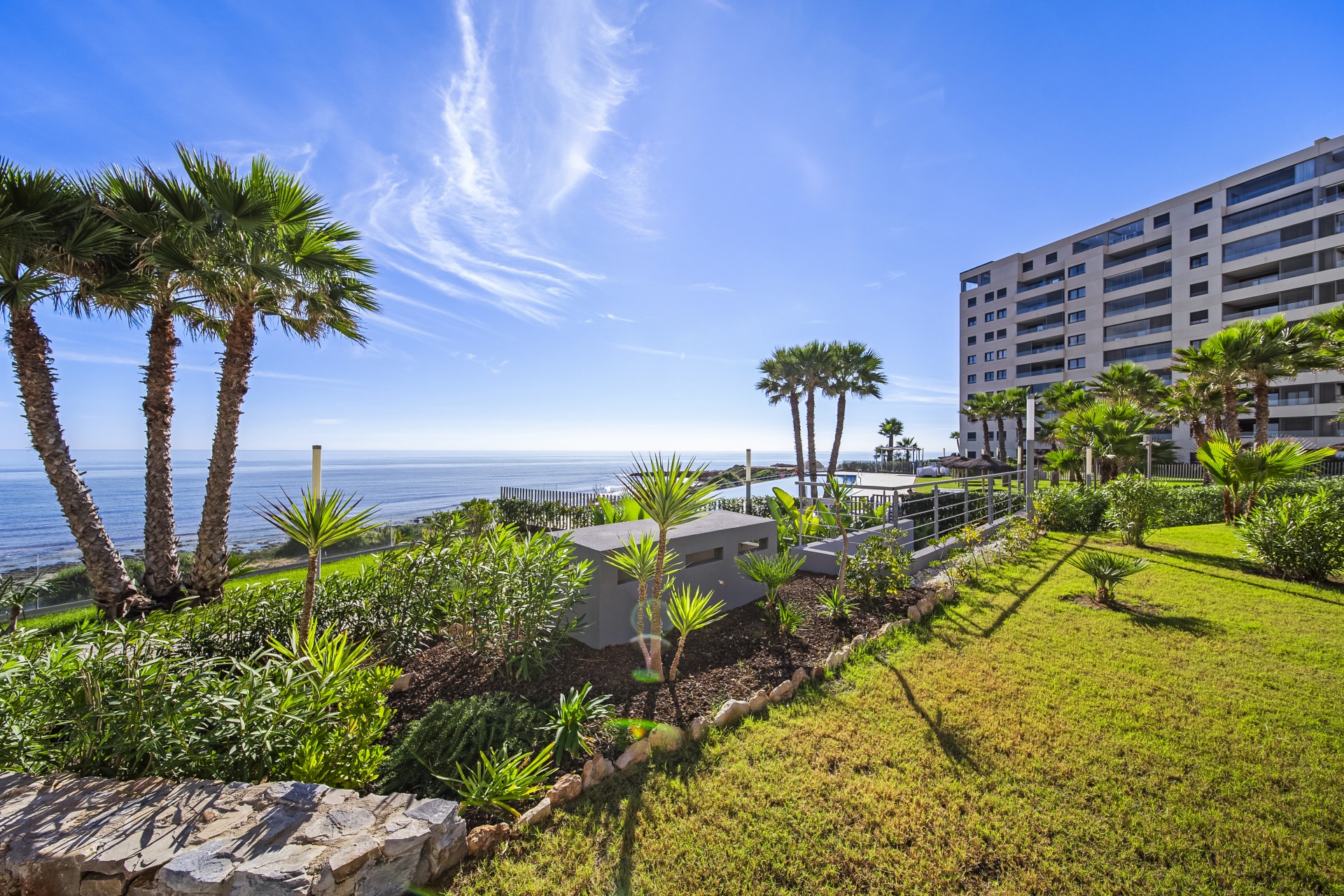 Revente - Apartamento -
Torrevieja - Punta prima