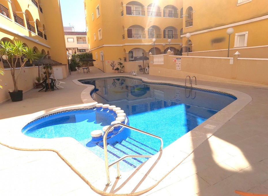 Revente - Apartment -
Algorfa