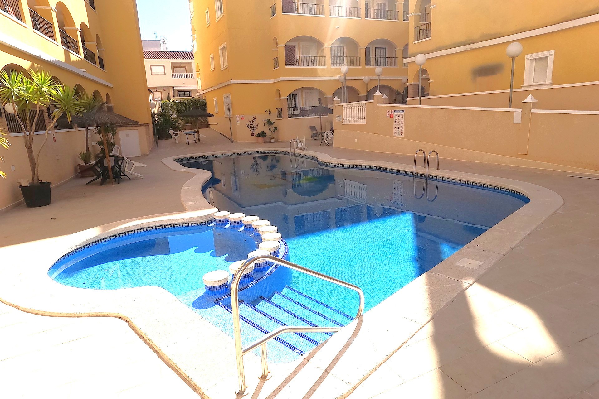 Revente - Apartment -
Algorfa