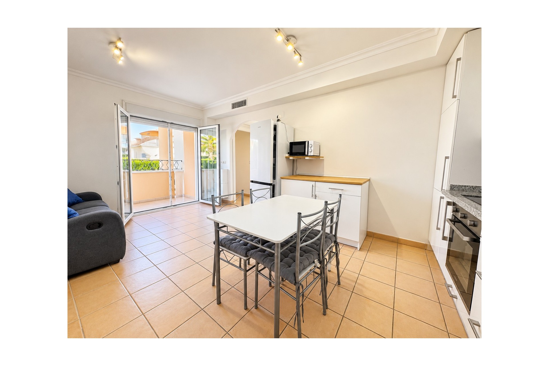 Revente - Apartment -
Altaona Golf and Country Village - Altaona Golf - Country Village