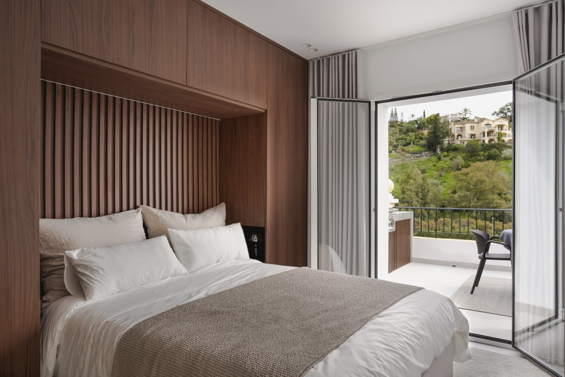 Revente - Apartment -
Benahavis - La Quinta