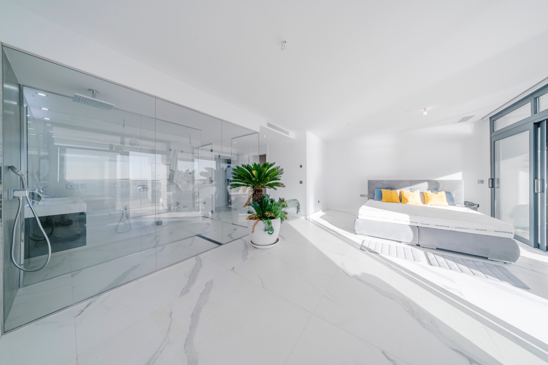 Revente - Apartment -
Benidorm