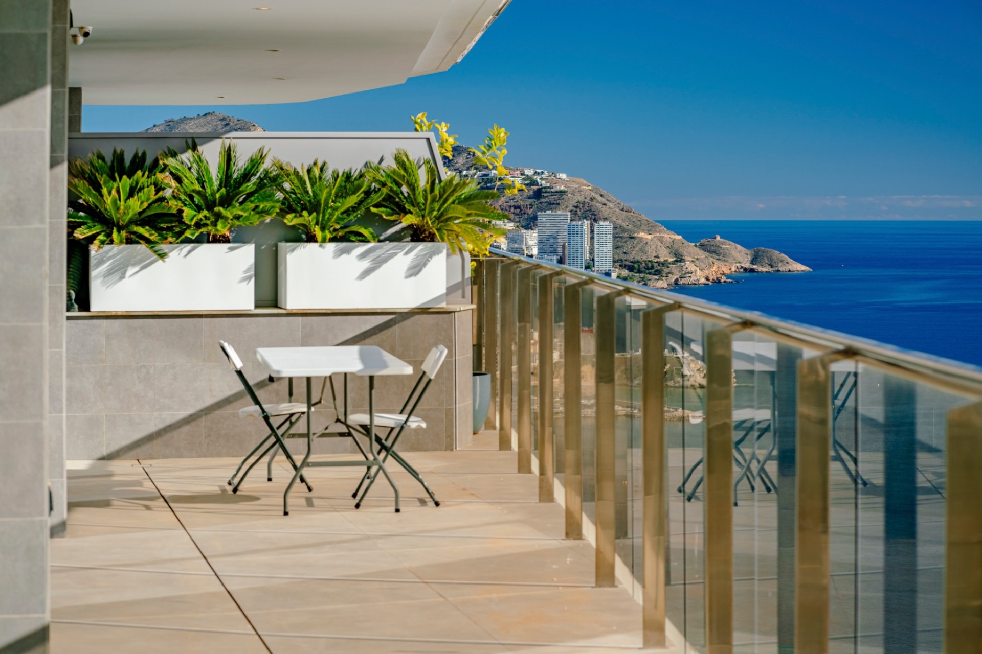 Revente - Apartment -
Benidorm