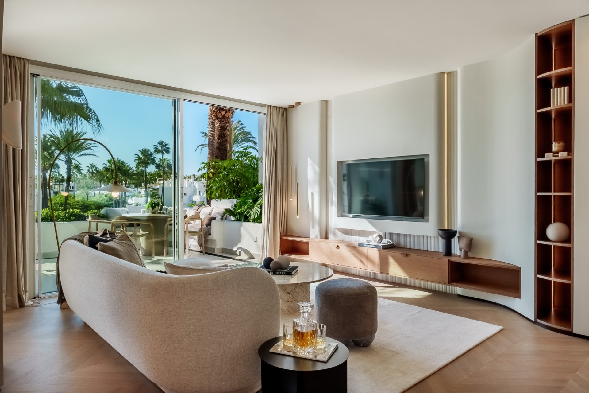 Revente - Apartment -
Estepona