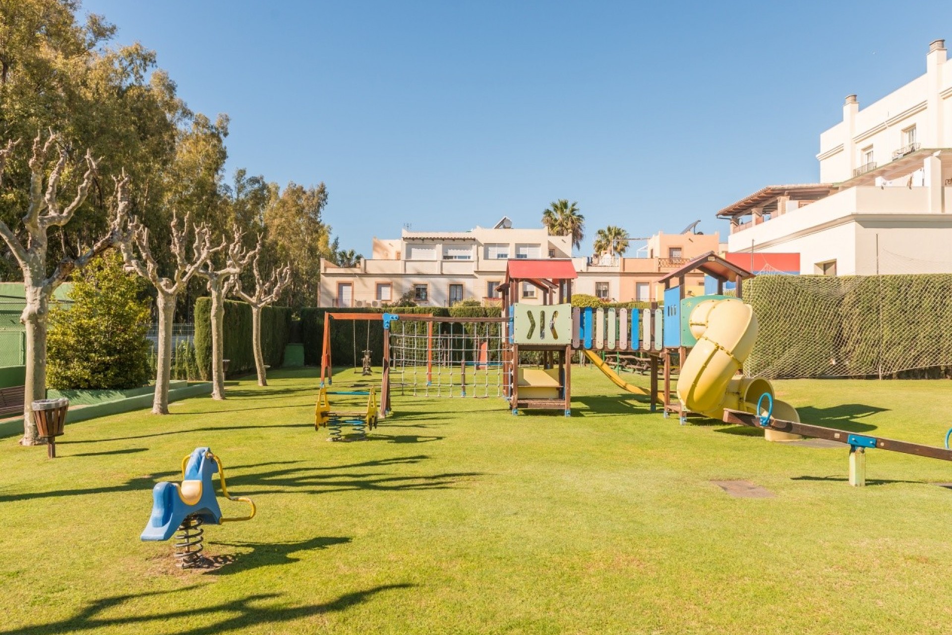 Revente - Apartment -
Estepona