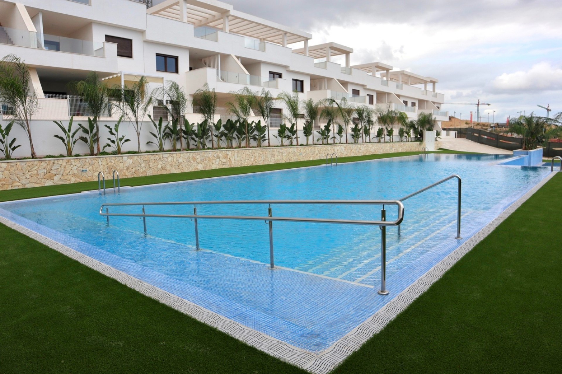 Revente - Apartment -
Finestrat